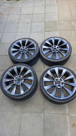 Tesla 21" Twin turbine wheels