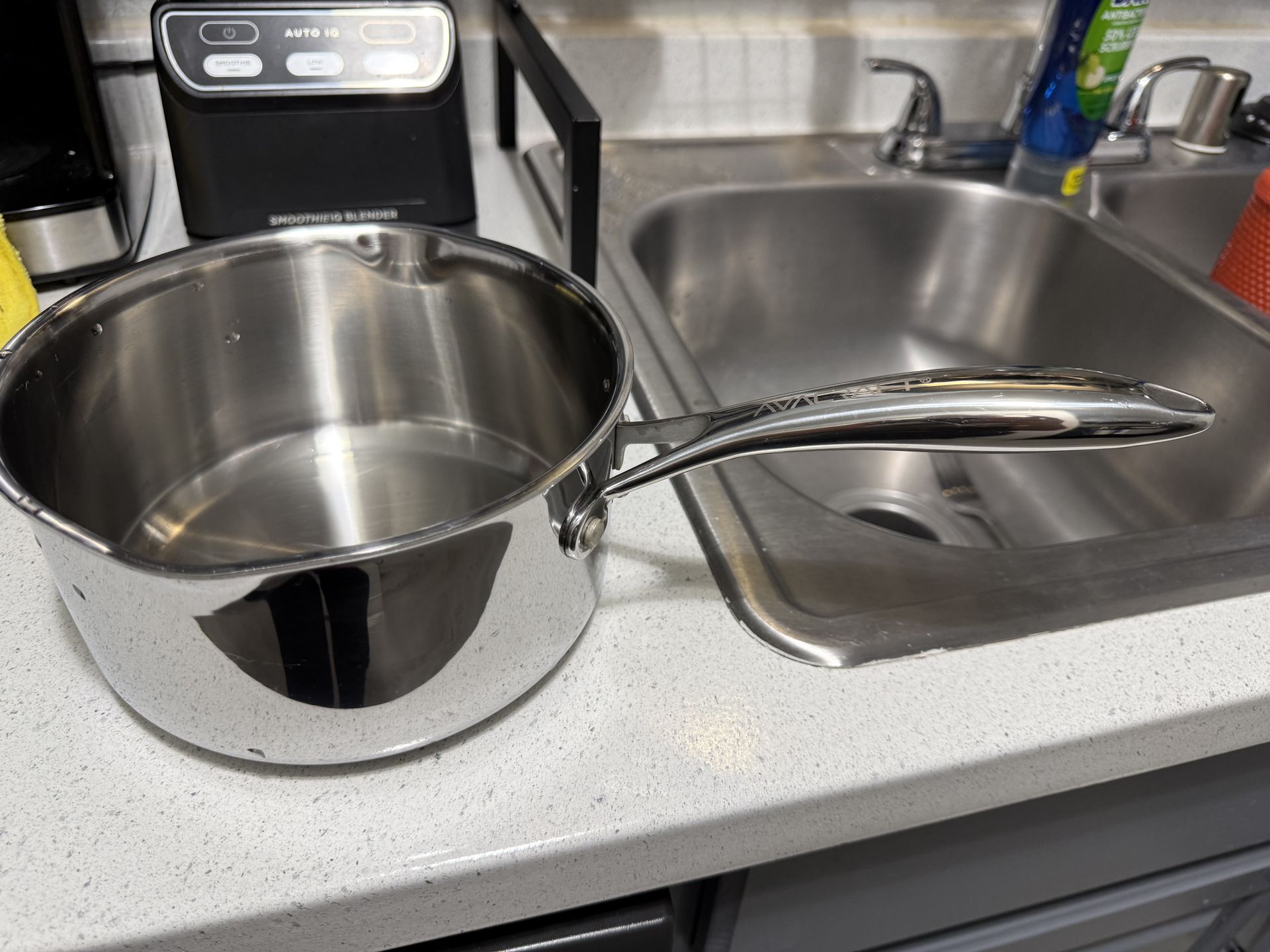 AVACRAFT Stainless Steel Saucepan Silver 2.5 qt Gas Electric Ceramic Compatible