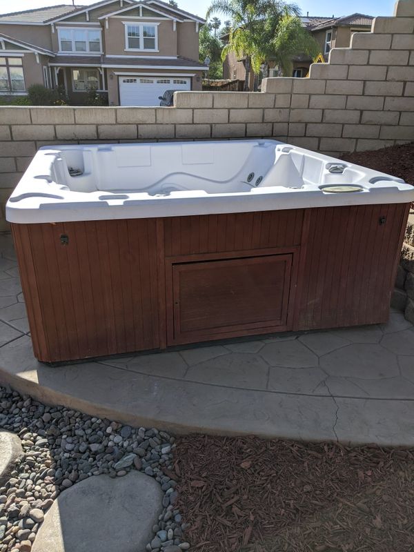 Spa jacuzzi for Sale in Murrieta, CA OfferUp
