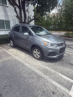 Chevrolet Trax SUV Gray