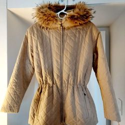Andrew Marc coat with a fur
Trim Hood. Size Medium.