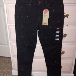 *New Levi's Size 8*