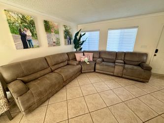 Reclining Sectional Sofa