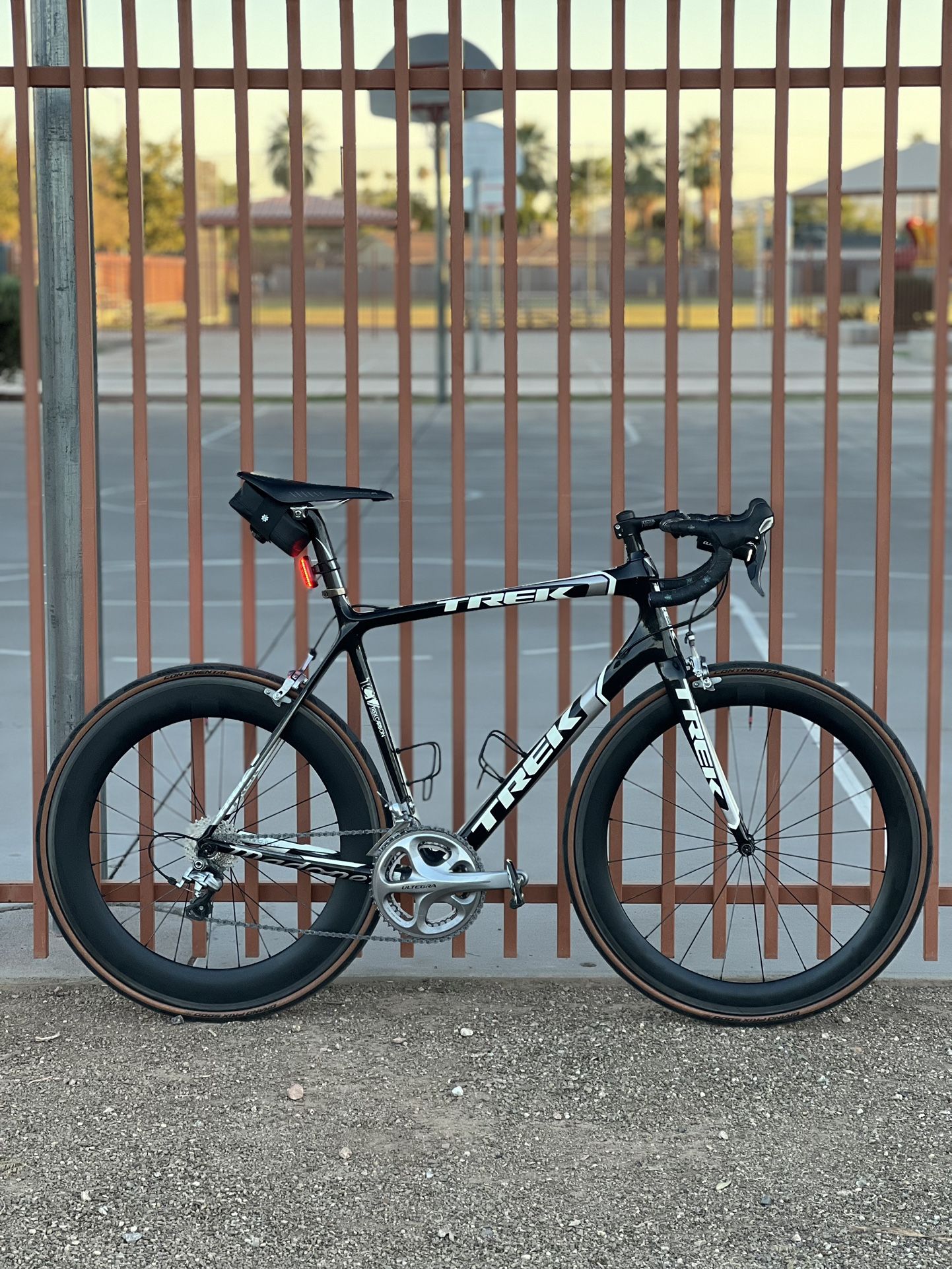 Trek Madone 5.2 Road Bike