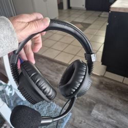 Gaming Headphones With  Mic.