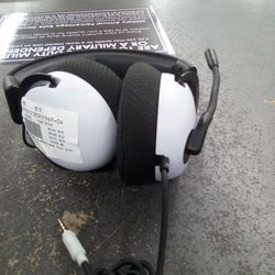 Headphones No Brand Name