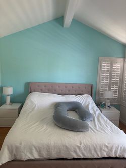 King Upholstered Tufted Bed Frame