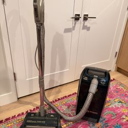 Sears Kenmore Whispertone Canister Vacuum 12amps