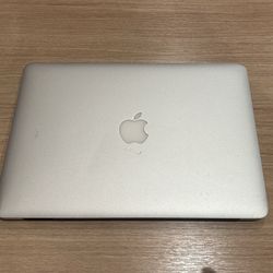 Apple MacBook Air 13”inch