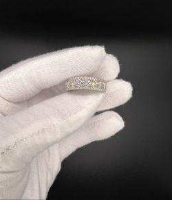 Moissanite 