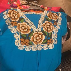 Blusa Mexica Bordada A Mano 