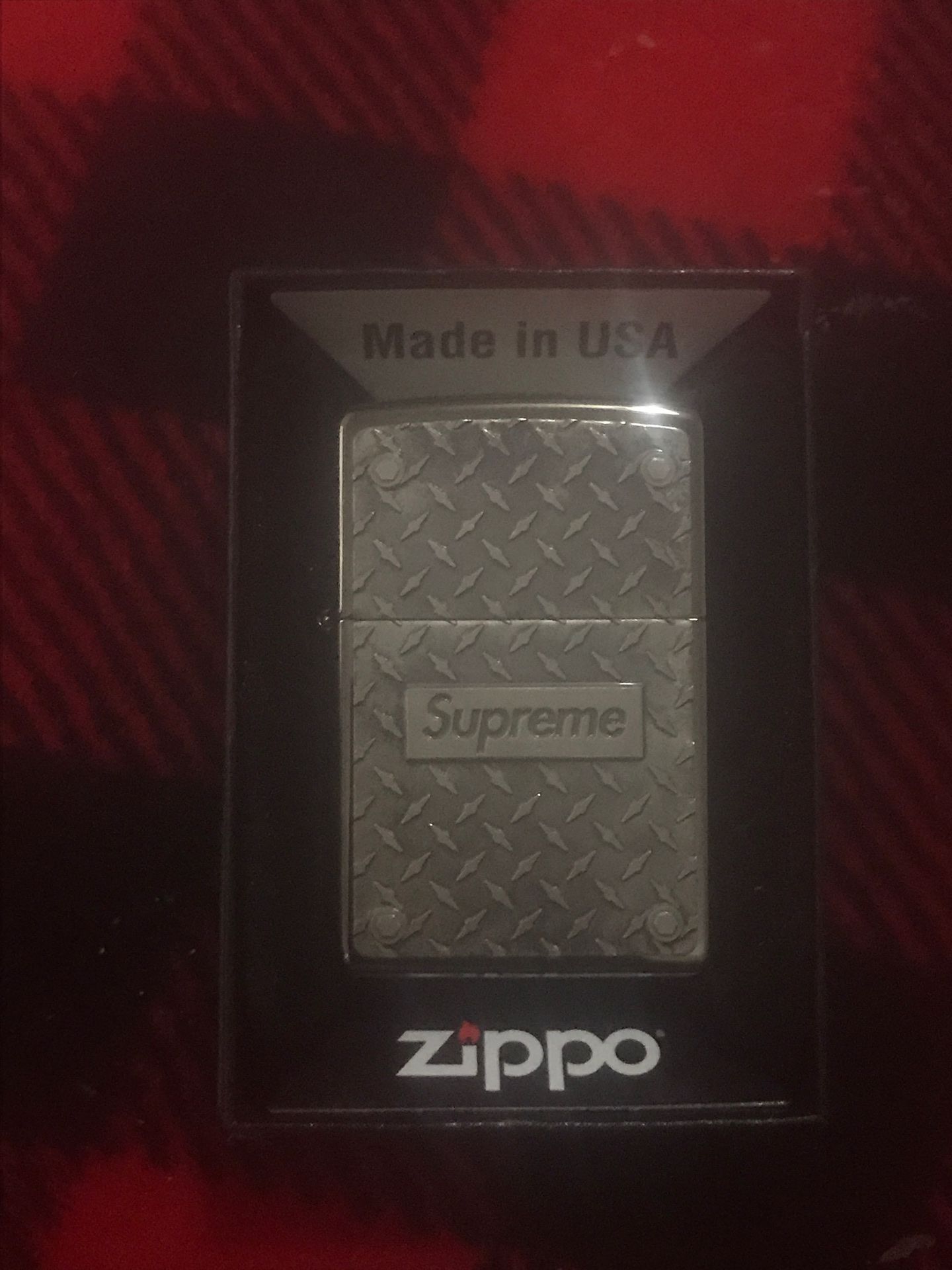 Supreme zippo