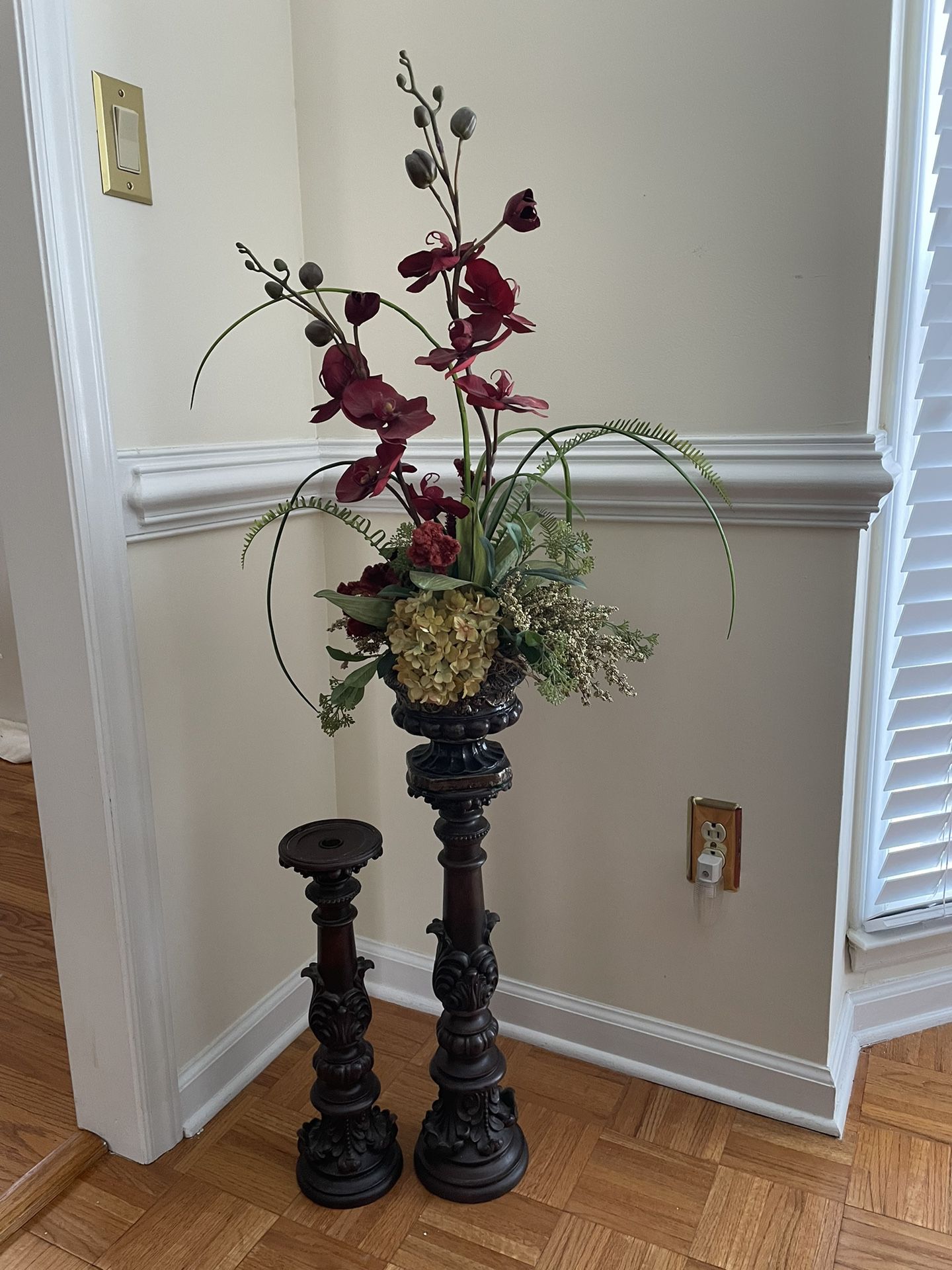 Candle Holder - Flower Arrangement Pillar Set