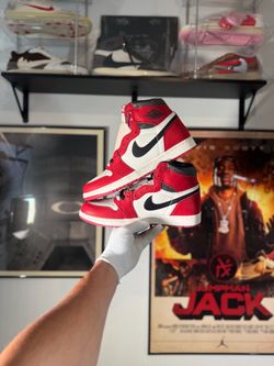 Air Jordan 1 Retro High OG “Chicago Lost & Found” 🔥