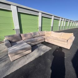 Couch Sectional 