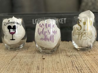 Stemless wine glasses