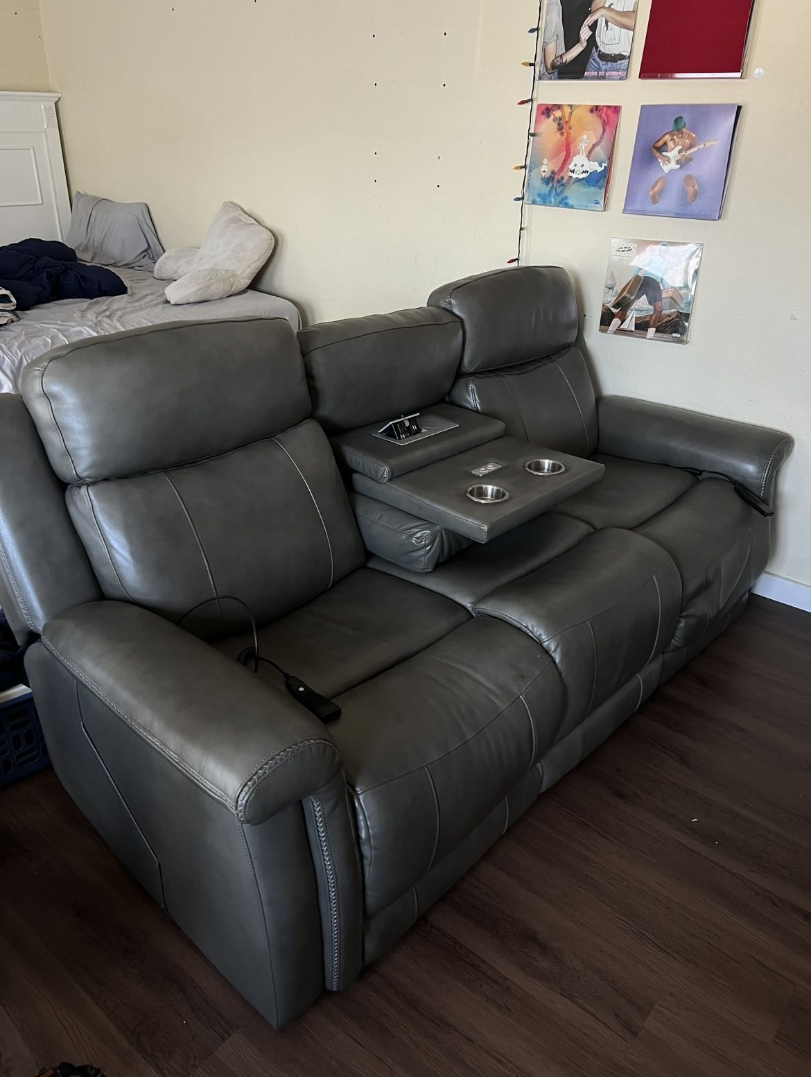 Power Reclining Leather Sofa Couch w/ Heat, Massage, Wireless Charger & Cup Holders