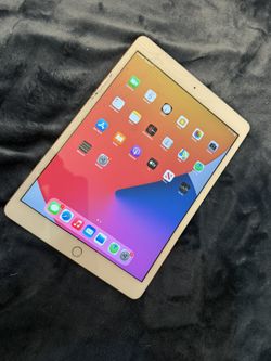 Apple iPad 7th Gen 128GB – Works – Cracked Screen
