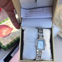 Tengo Dos Watch Uno Con La Caja Y El Otro 