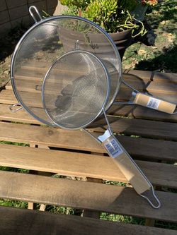 Stainless steel colander
