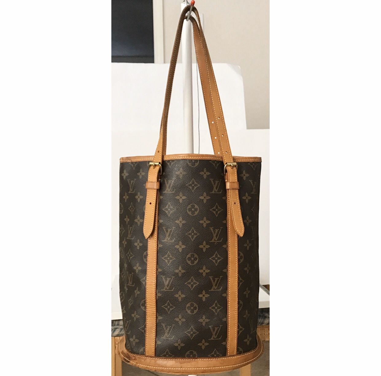 Authentic Louis Vuitton Bucket GM Shoulder Tote Bag