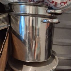 Boiling Pots For Sale $20