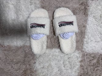 Balenciaga White Fluffy Slide Slippers Open Toe SIZE EUR 44 / US 10-10.5