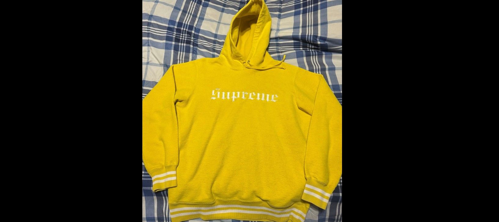 Supreme Hoodie