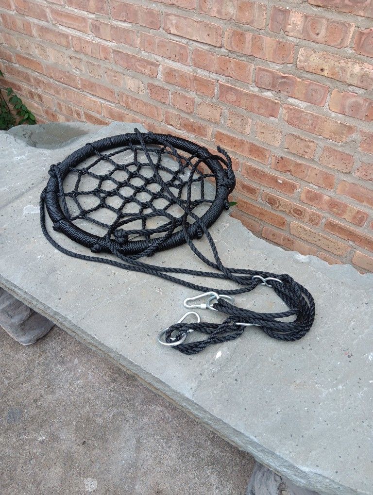 19" W Black Kids Round Web Swing