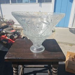 Early American Prescut- Anchor Hocking Glass Punch Bowl  Set Of 12