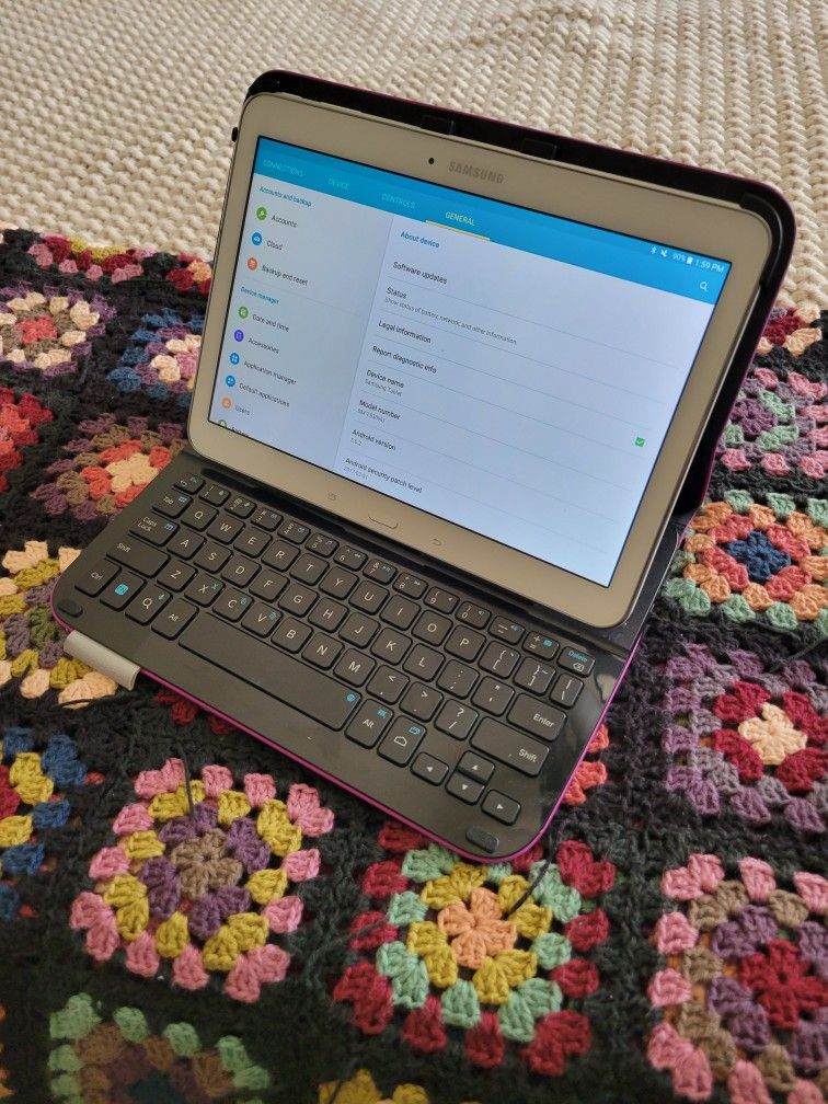 Samsung Tablet 4 16GB With Keyboard Case