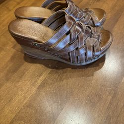 Woman’s Bed Stu Sexy Leather Wedge Heels Shipping Available 