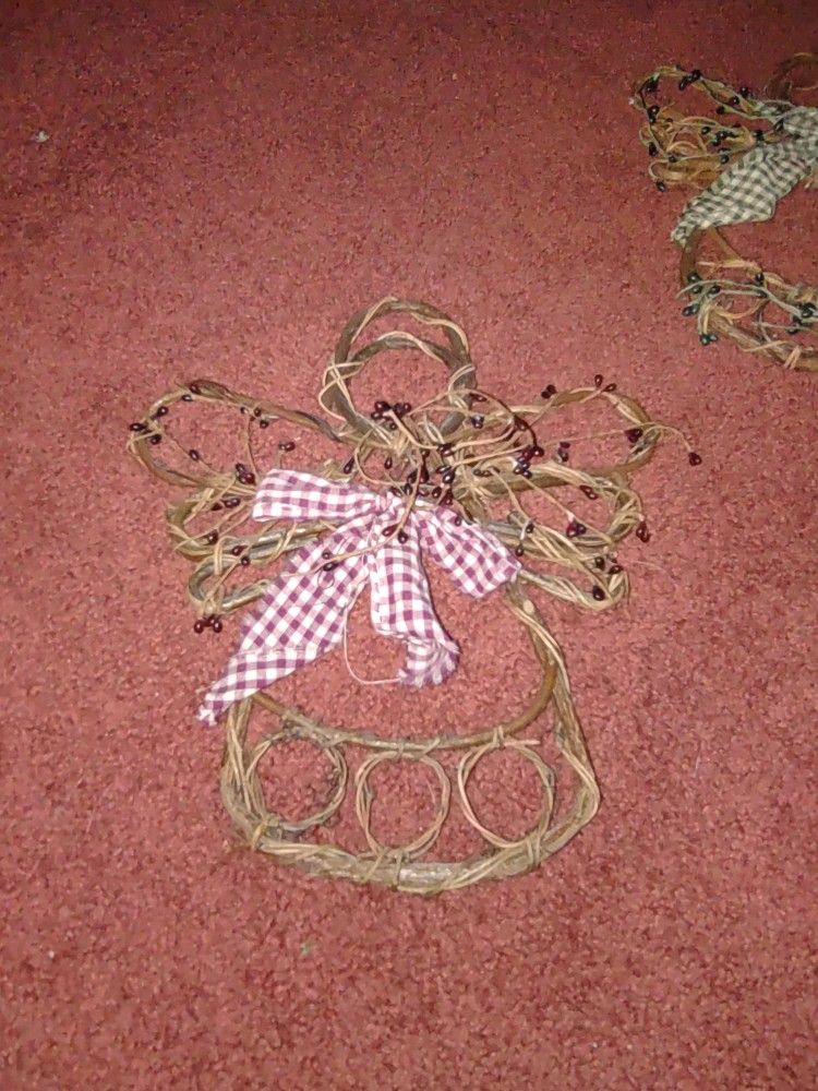 Wicker Angel $4