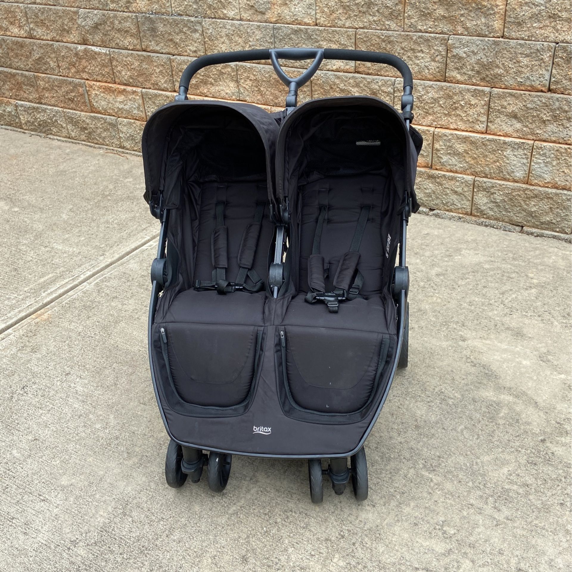 Britax B-Lively Double Stroller 