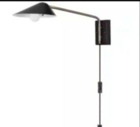 Globe Electric Finnick 1-Light Plug-in or Hardwire Wall Sconce, Matte Black