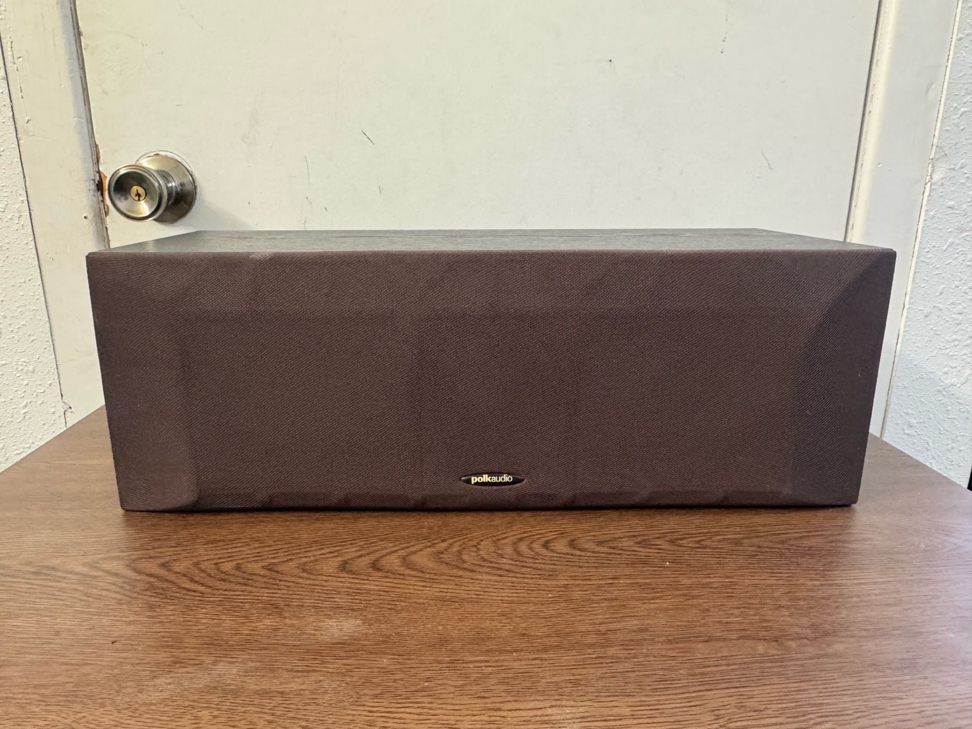 Polk audio speaker