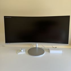 Samsung Viewfinity QLED 34” Ultrawide Curved Monitor