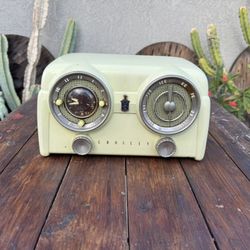 1951 Crosley Radio 