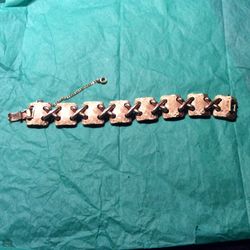 Monet gold tone bracelet