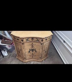 Vintage dresser