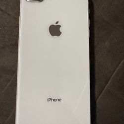iPhone 8 Plus 