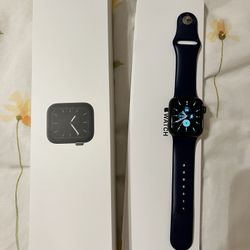 Apple Watch 5 Series With Cellular And GPS
