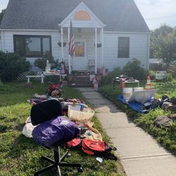 Yard Sale 