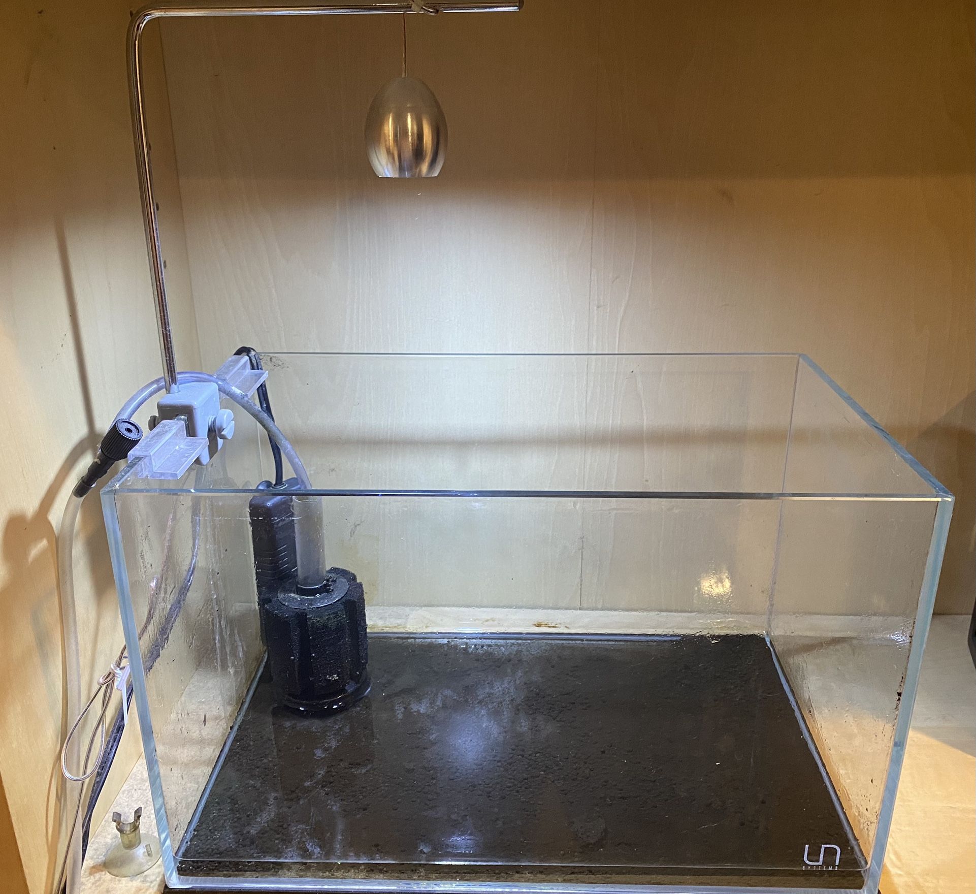 UNS 5N - 4 Gallon Ultra Clear Rimless Aquarium