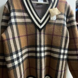 BURBERRY Men’s 100% Cashmere Size M