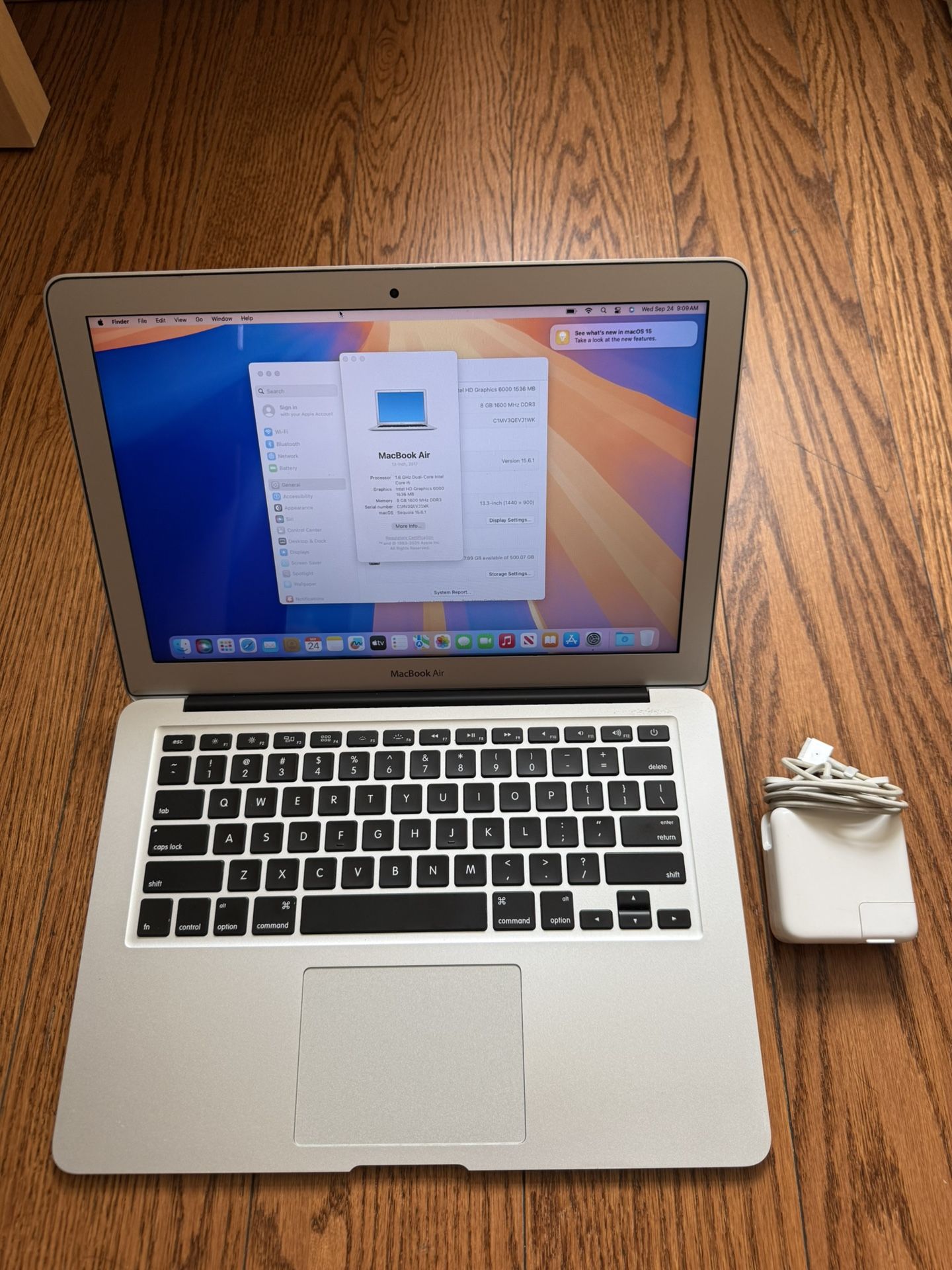 MacBook Air 13” 2017/8GB RAM/512GB SSD/Fully Functional/Excellent Battery/Apple charger 