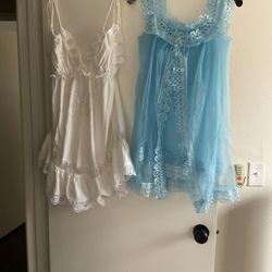 Two beautiful women’s sleep-ware white and blue size 36 (10) $15 each or $25 both like new 
