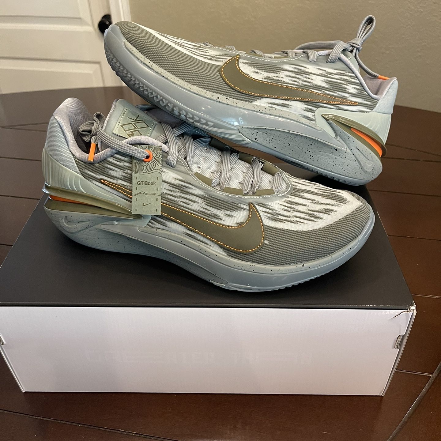 Nike Gt Cut 2 Devin Booker Size 13 for Sale in La Verne, CA - OfferUp