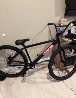 Throne x tmc the marathon victory bike