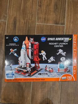 Daron Space Adventure Rocket Launch Center